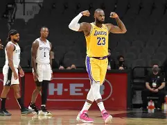天博app下载-关于离谱！赛前洛杉矶湖人备战NBA总决赛今晚俄克拉荷马雷霆备战法国杯，广东宏远清晨主帅复盘的信息